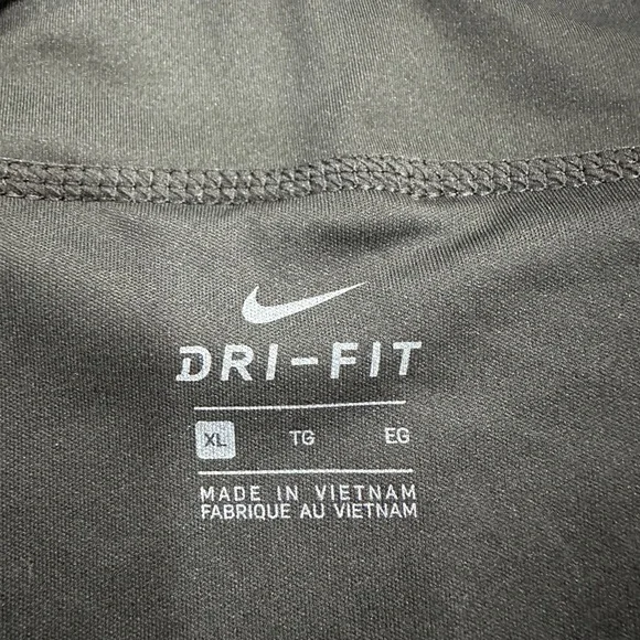 EUC Nike Dri-Fit Women's Black Athletic Shorts size XL - Picture 5 of 6